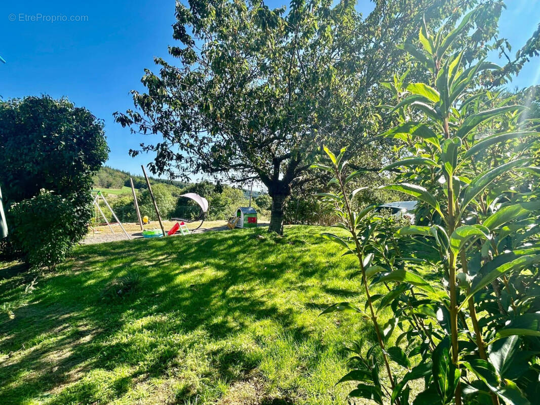 Maison à LES SALLES