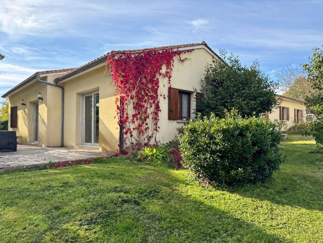 Maison à CHATEAU-L&#039;EVEQUE