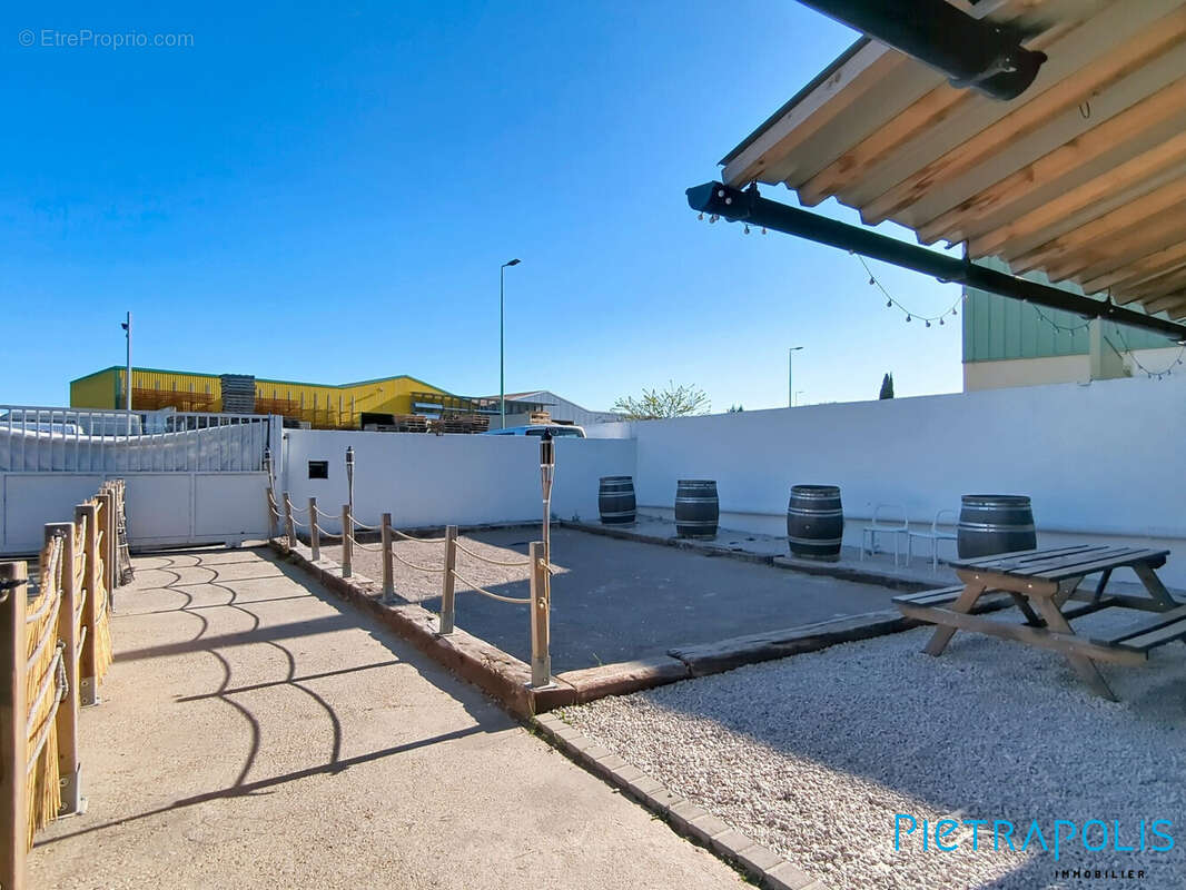 Commerce 720 m² à vendre à Gigean (34770) - photo 7