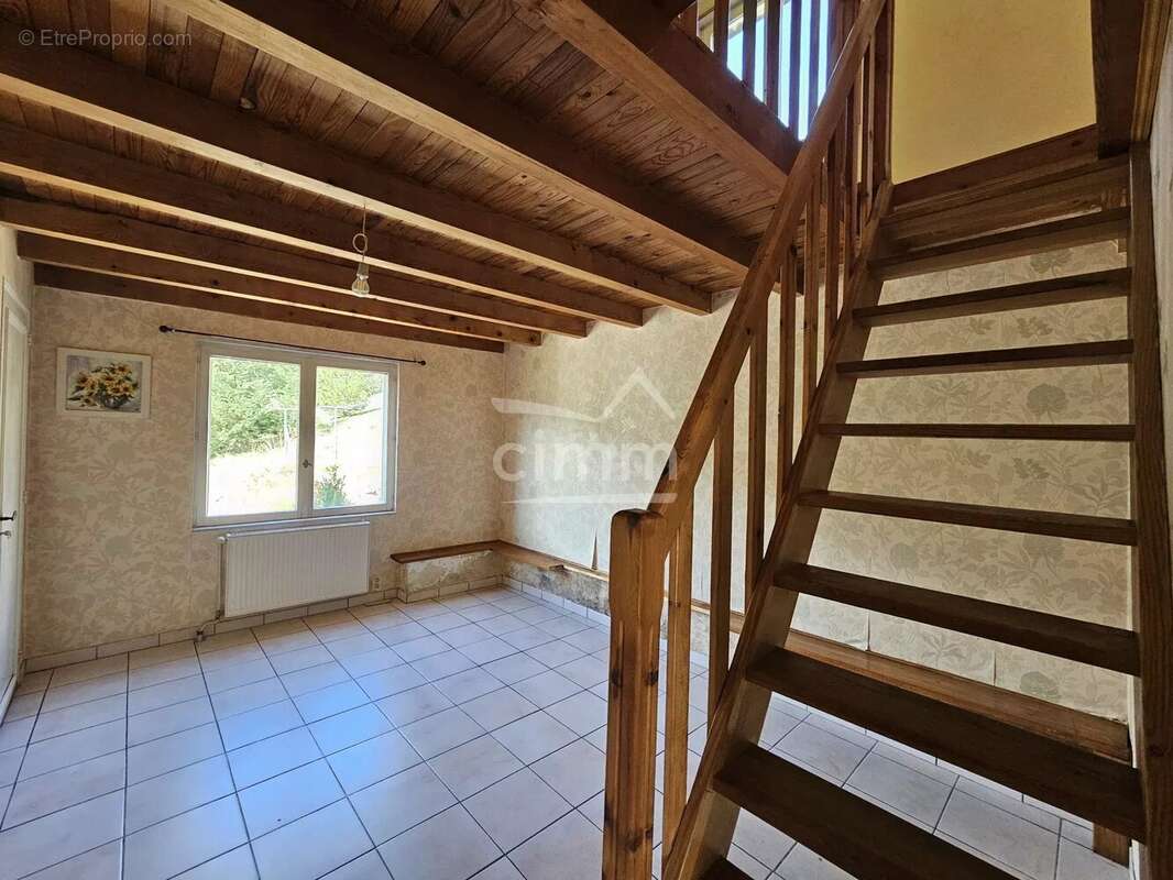 Maison T4 avec dépendance - photo 5
