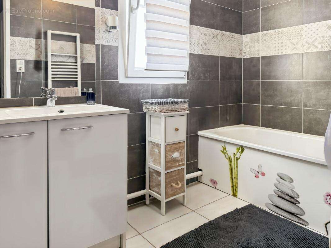 Maison récente de 2019 – 82 m² – 3 chambres – Garage – Terrain de 165 m² – Impasse au calme – Silly-le-Long - photo 8