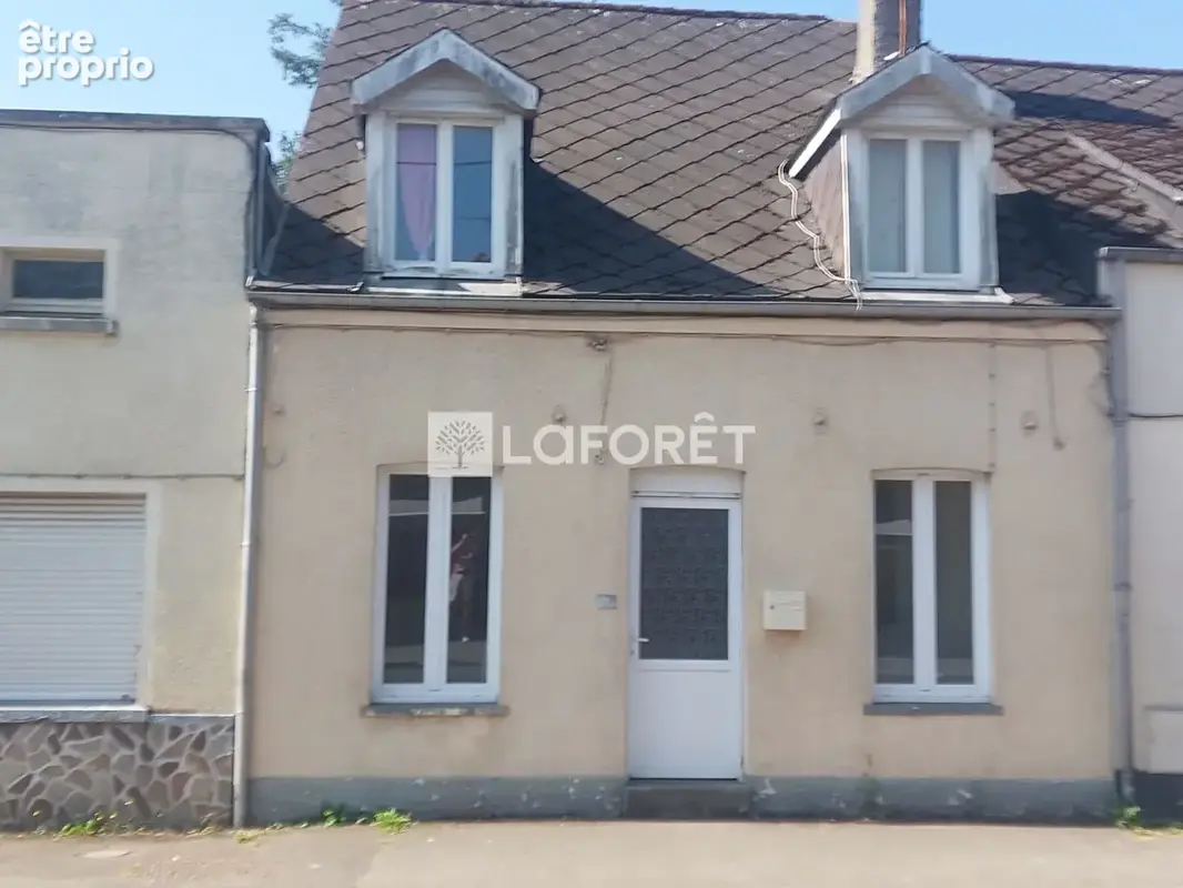 Maison à FRUGES
