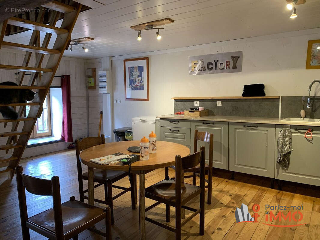 Appartement à VILLEBOIS