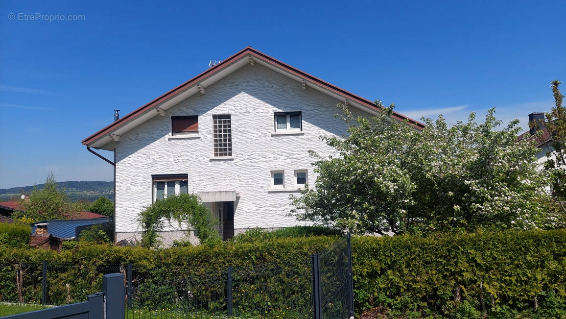 Maison à DAMPRICHARD