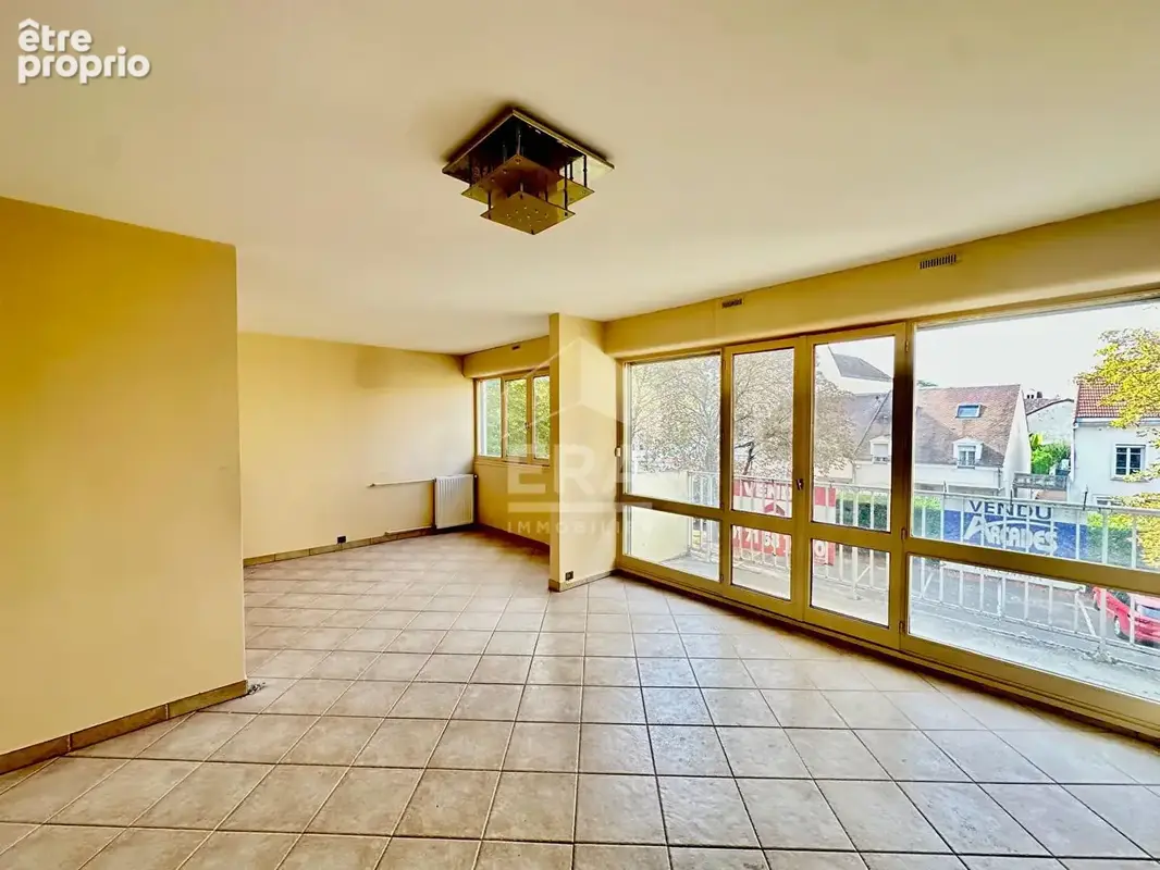 Appartement à LE PLESSIS-BOUCHARD