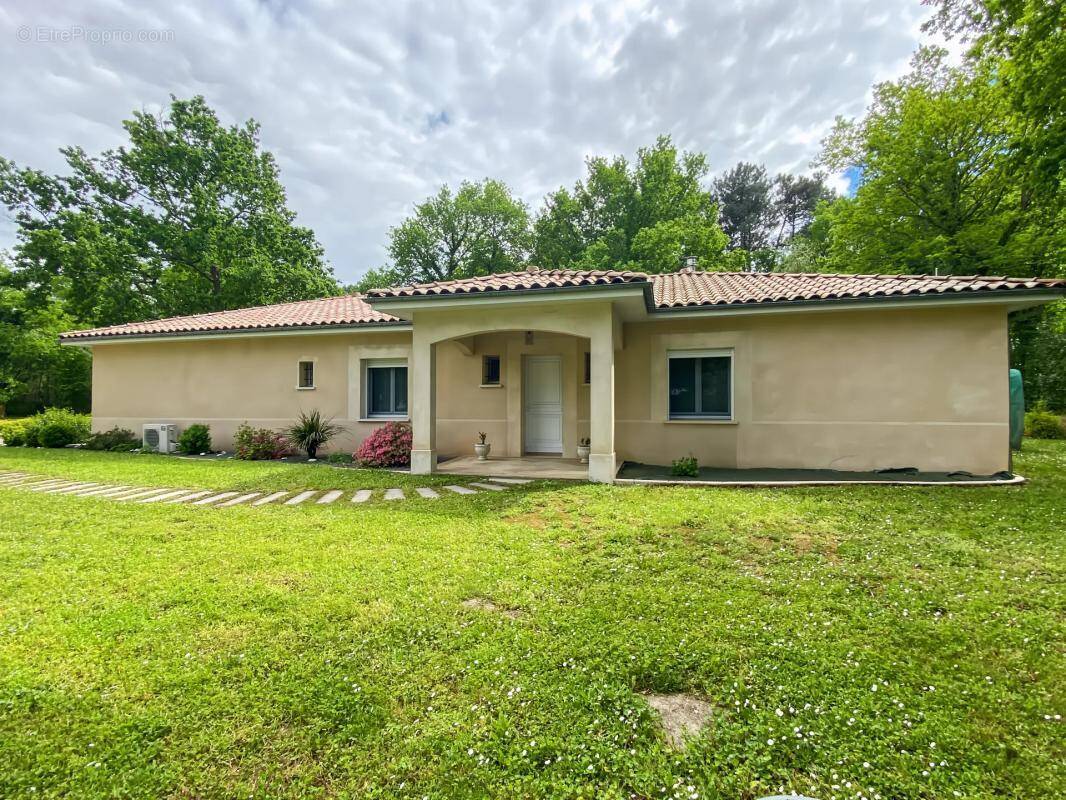 Maison à SAINT-DENIS-DE-PILE