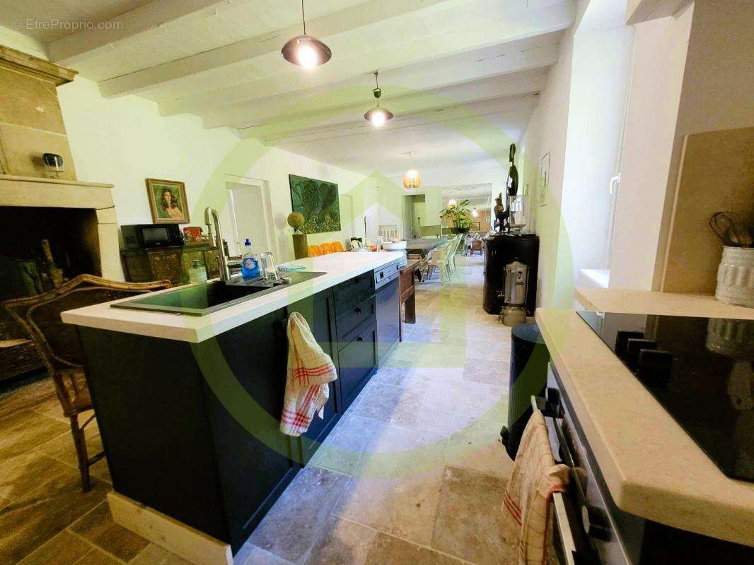 Maison à SAINT-DIZANT-DU-GUA