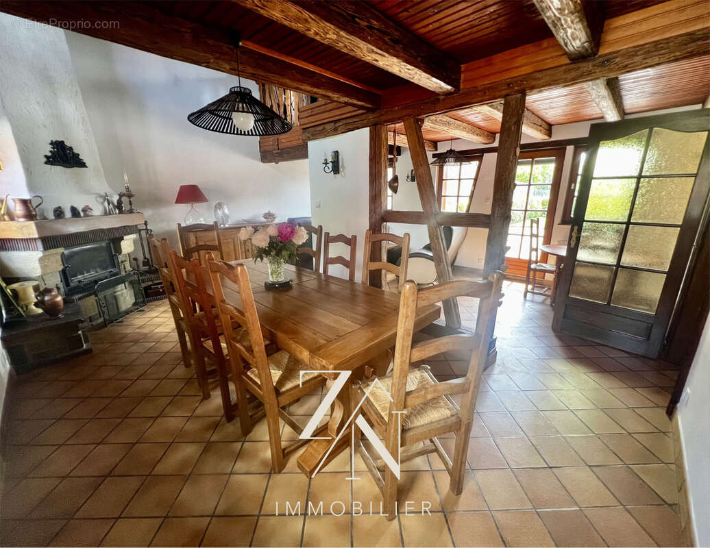 Maison 7 pièces 183 M2 - photo 3