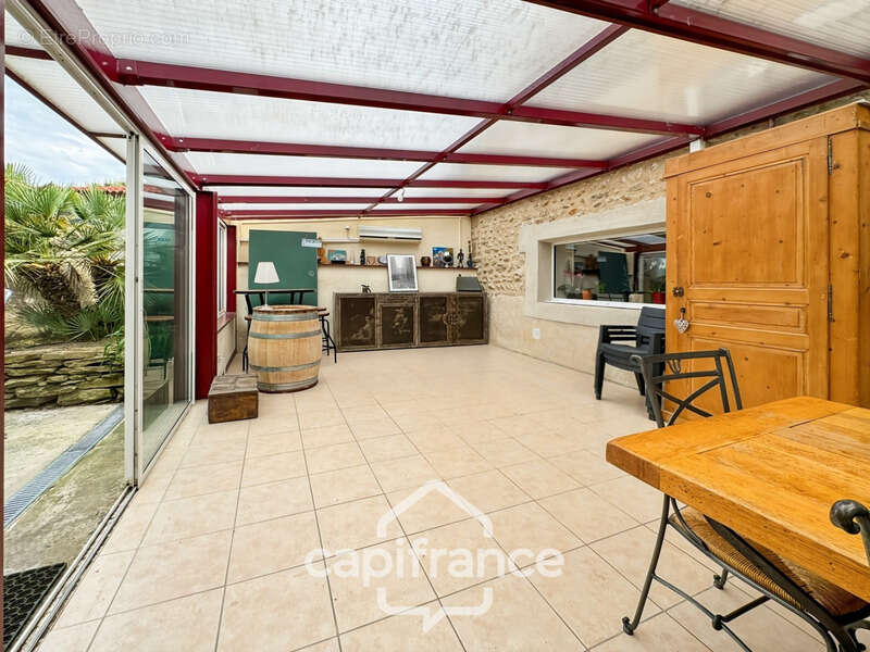 Maison à CHATEAUNEUF-DE-GALAURE