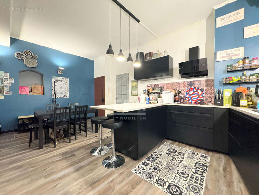 Appartement à CADENET