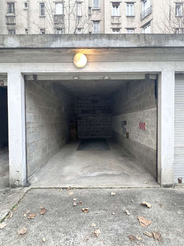 Parking à ASNIERES-SUR-SEINE