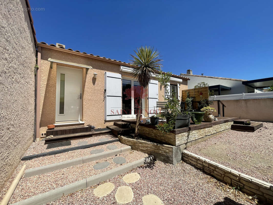 Rare gignac a vendre villa de plain pied de 85m2 de type t4 - photo 3