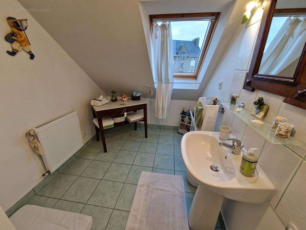 Maison à PLOUIGNEAU