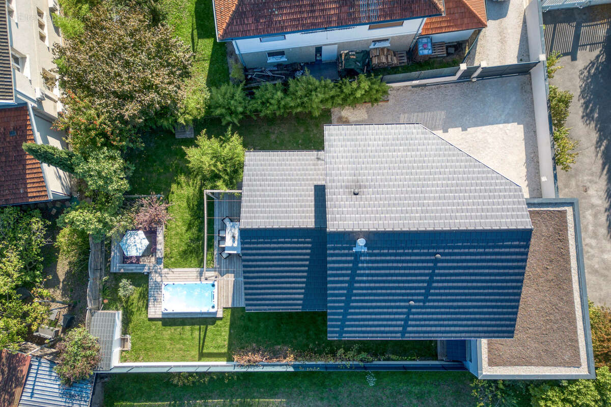 Maison à CHAMP-SUR-DRAC