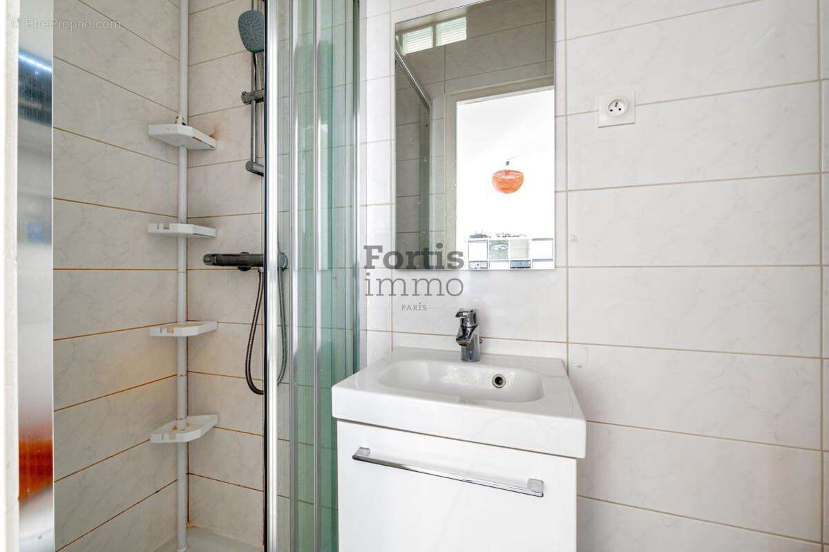 Appartement à PARIS-6E