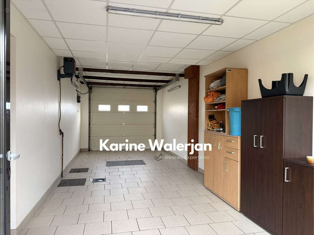 Maison à COURRIERES