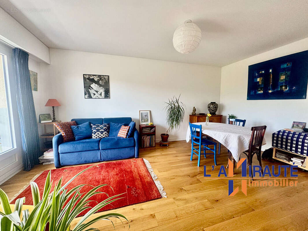 Appartement à HOUILLES