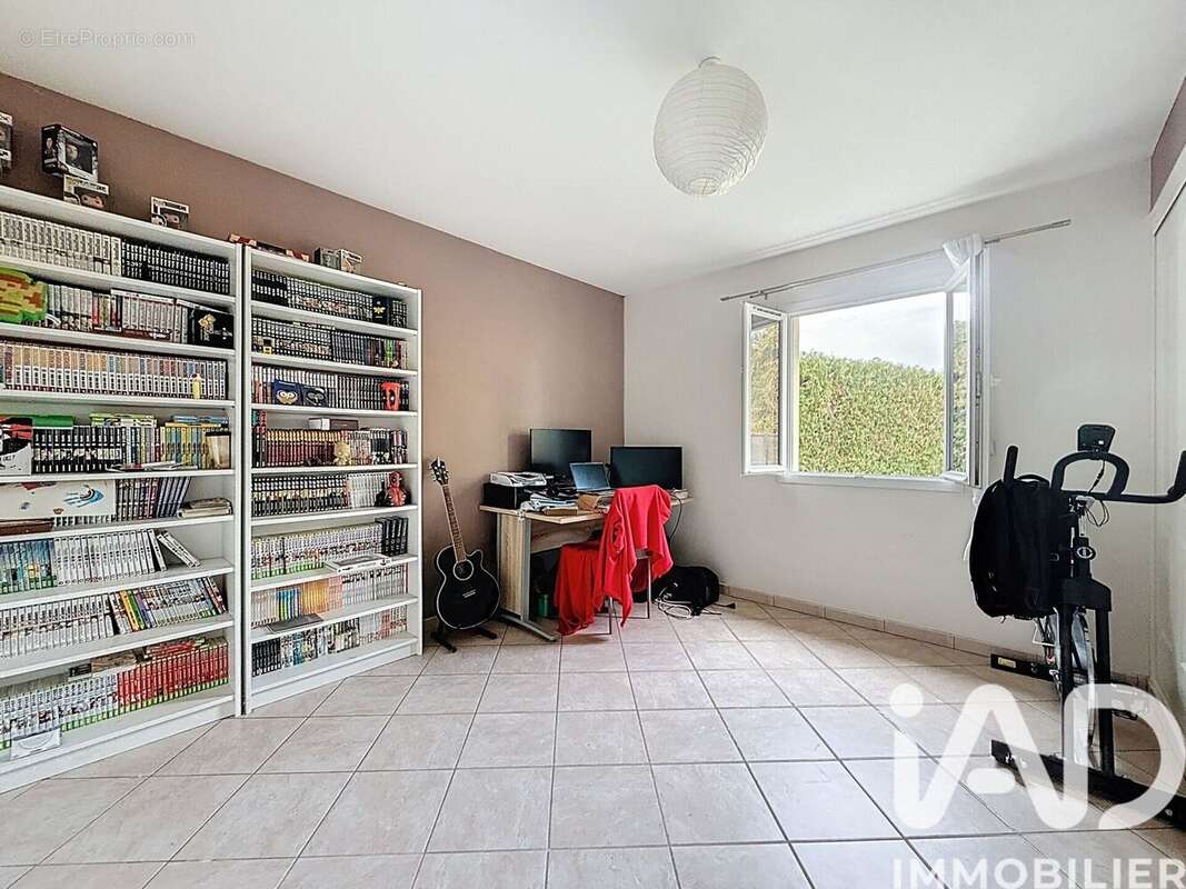 Photo 8 - Maison à ECROSNES