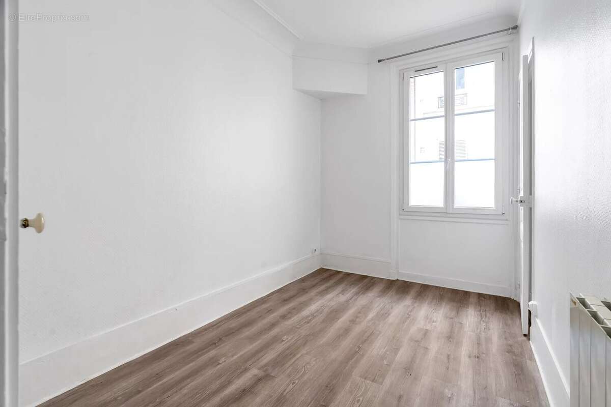 Appartement à LEVALLOIS-PERRET