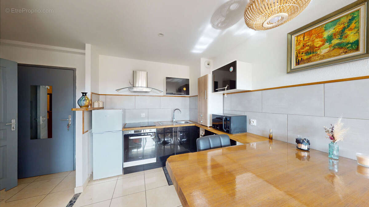 Appartement à SAINT-LAURENT-DE-LA-SALANQUE