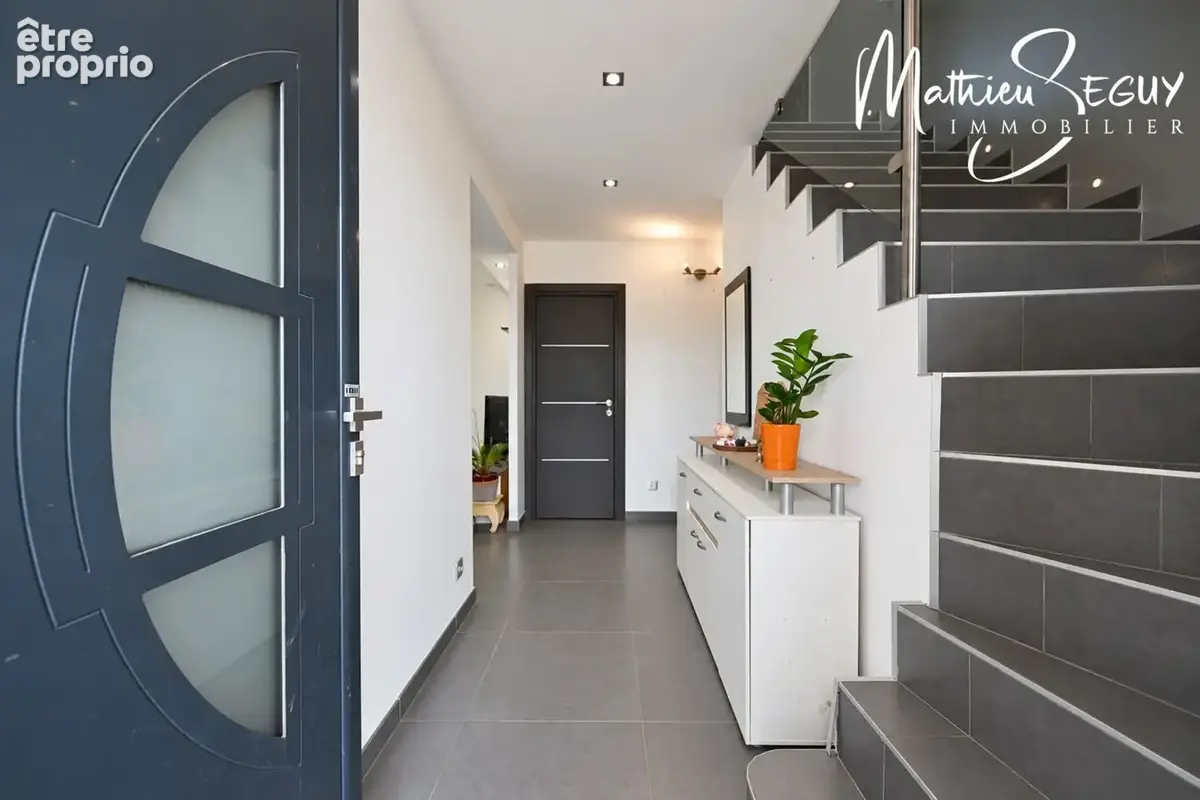 ORLIENAS - Maison P5 sur sous sol complet! - photo 2