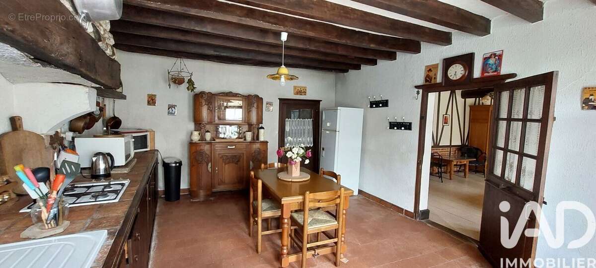 Maison 113 m² à Nouans-Les-Fontaines  - photo 2