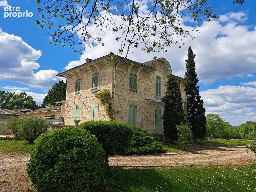 Propriété dans un cadre enchanteur, proche de Langon - Réf 32 - photo 2