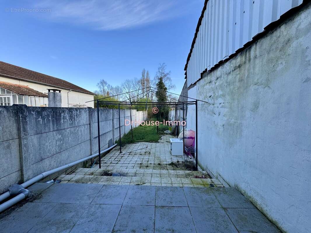 Maison à CHALETTE-SUR-LOING