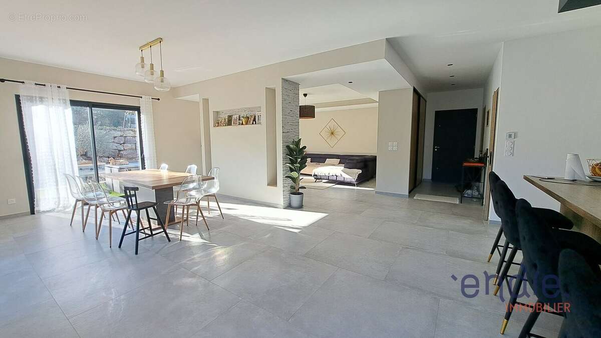 Maison à LE THORONET