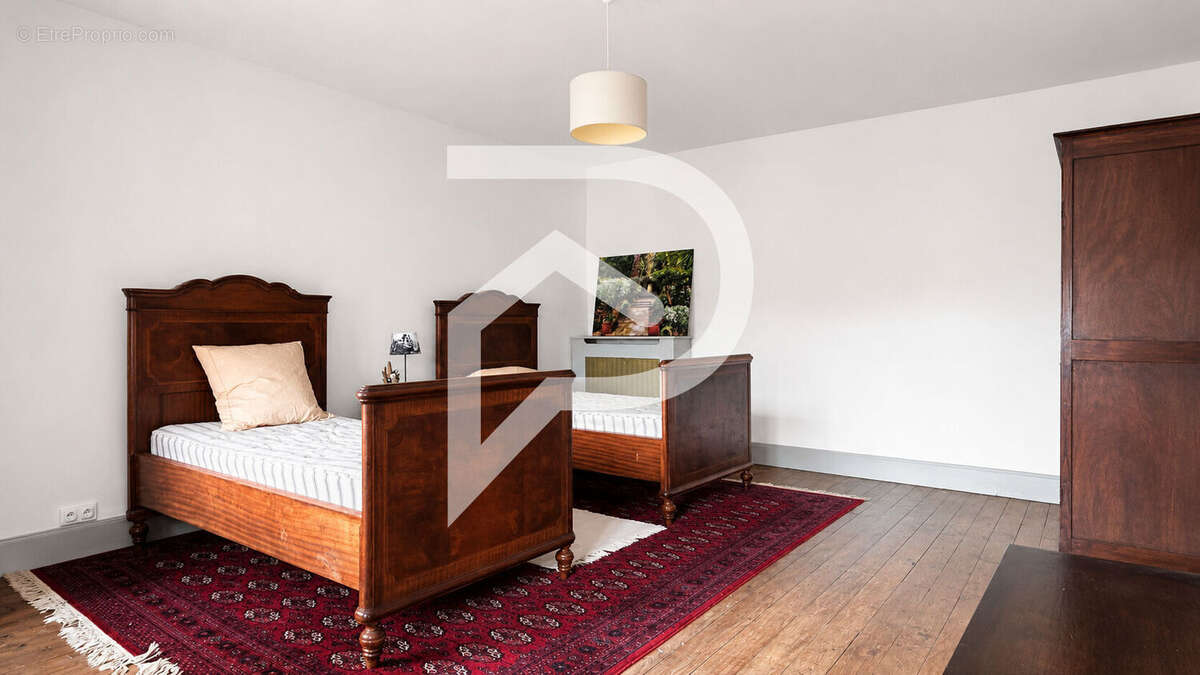 Véritable Maison Coup de Coeur 250 m² et son Jardin Secret Mazamet - photo 11
