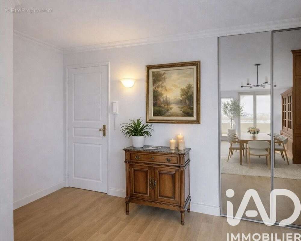 Photo 9 - Appartement à COURBEVOIE
