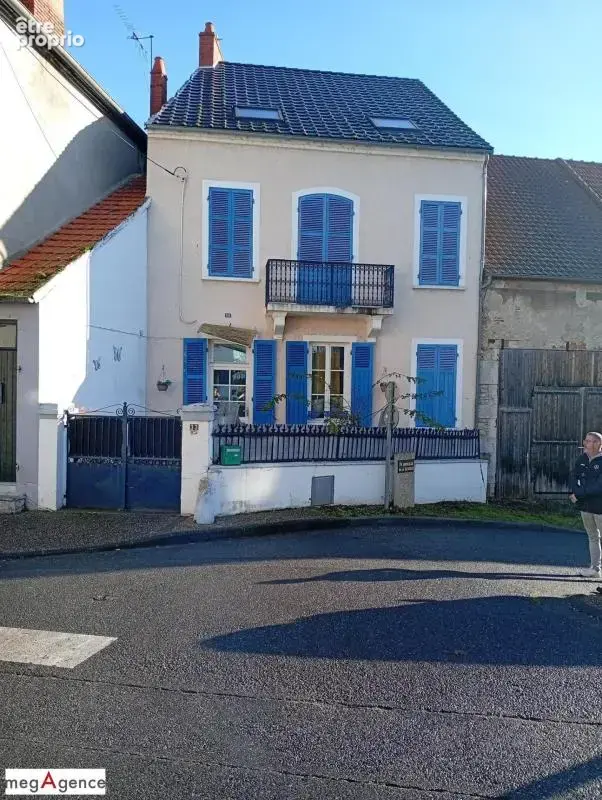 Maison 140 m², 5 chambres, bureau, 2 terrasses, jardinet - photo 8