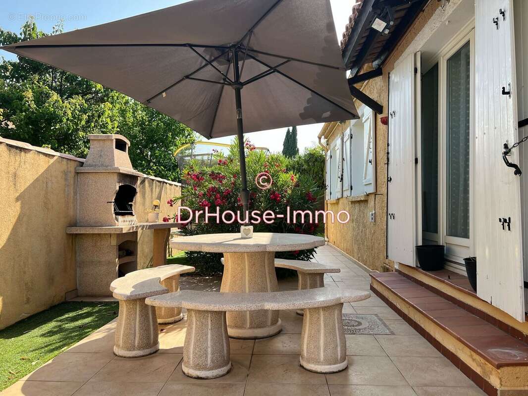 Maison à SAINT-VICTORET