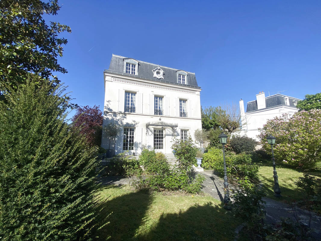 Maison à LE RAINCY