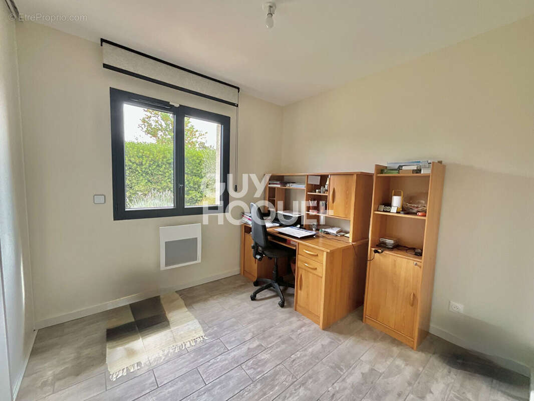 Maison de plain-pied T4 de 88 m2 sur une parcelle de 550 m2 - photo 13