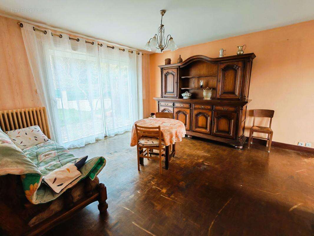 Maison à ITEUIL