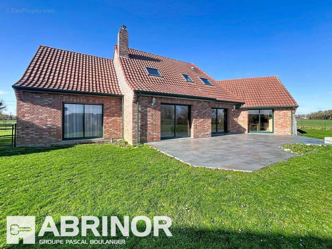 Maison à GONDECOURT