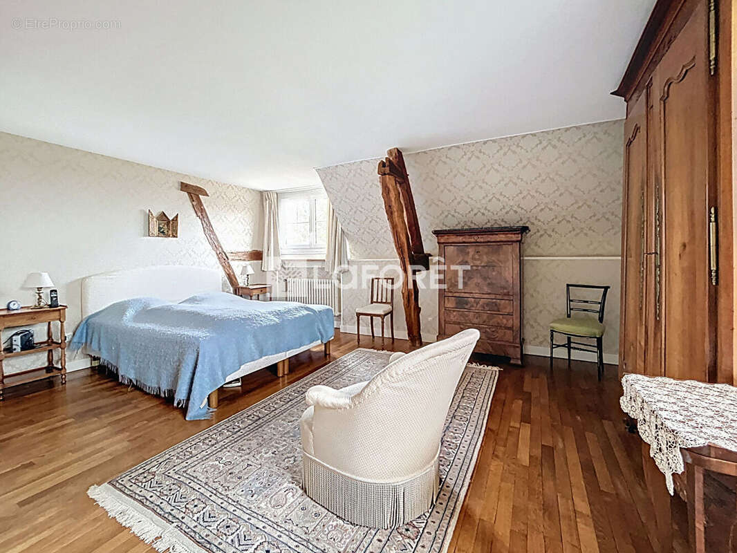 Maison à MEZIERES-EN-VEXIN