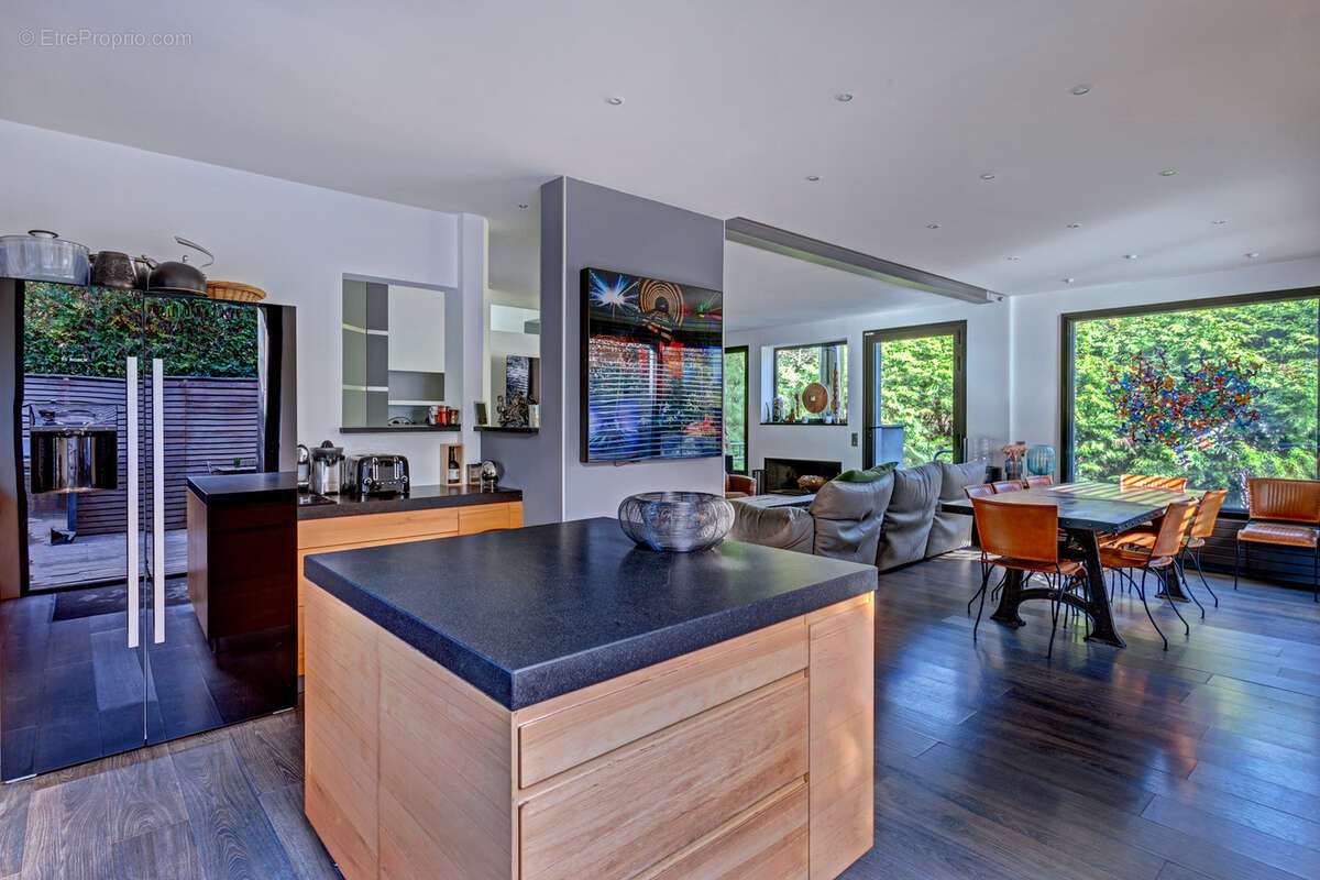 Maison à LA CELLE-SAINT-CLOUD