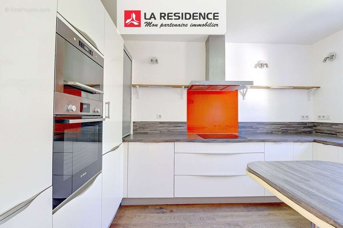 Maison 163 m² à Saint-Germain-En-Laye  - photo 5