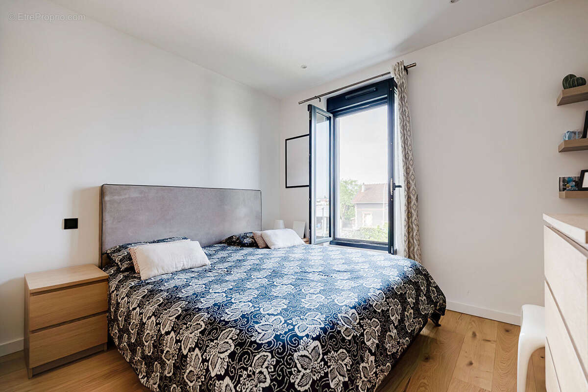 Maison à BRY-SUR-MARNE