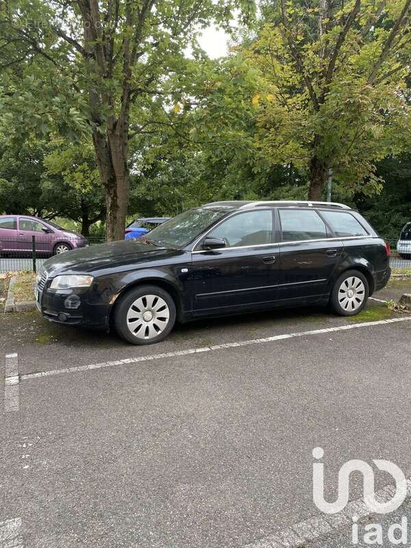 Photo 2 - Parking à SAINT-GRATIEN