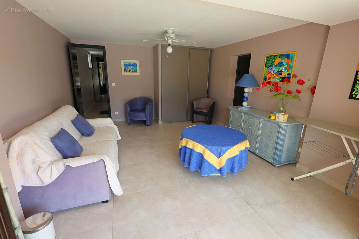 Villa Sainte Maxime les Issambres 97 m² avec piscine vue mer - photo 10