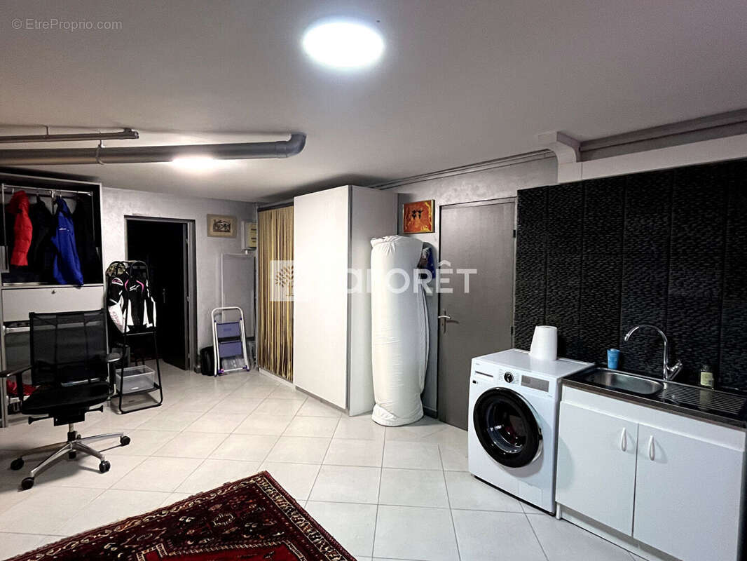 Maison à SAINT-GENIS-DES-FONTAINES