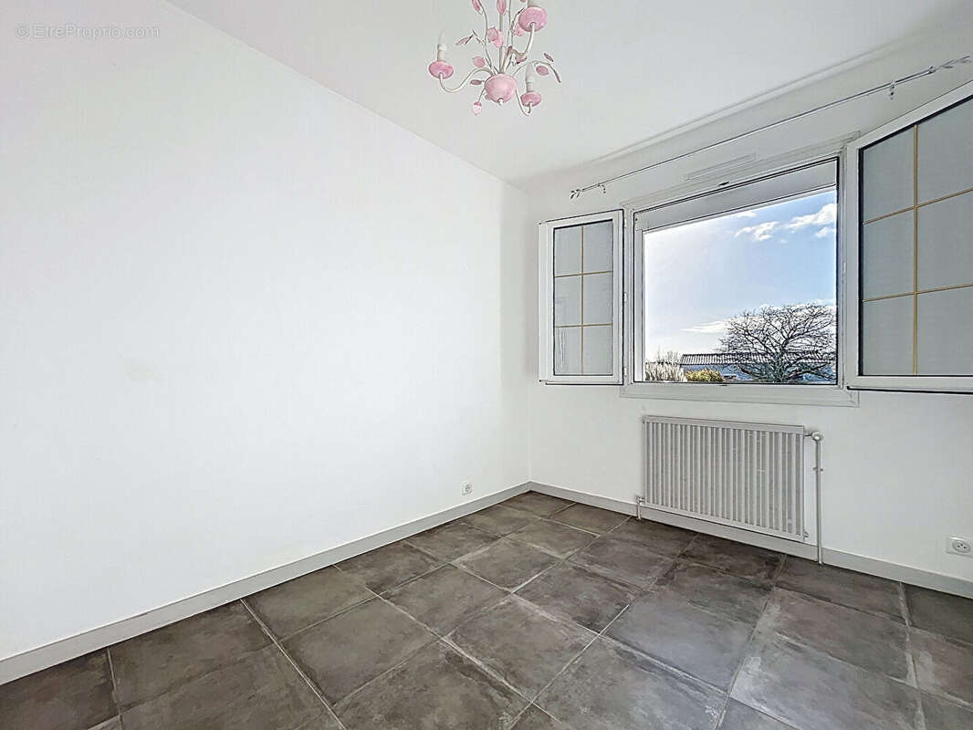 Maison à BREUIL-MAGNE