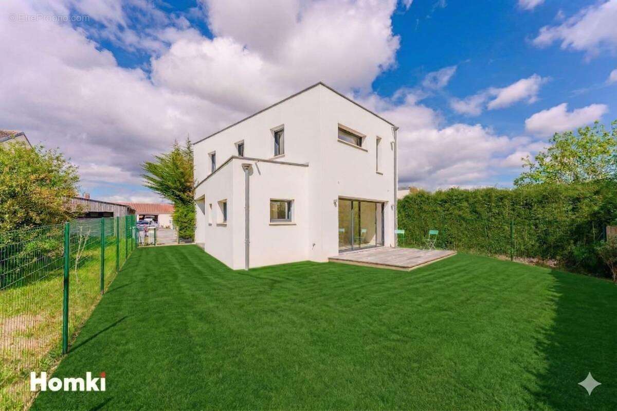 Maison à LES SORINIERES