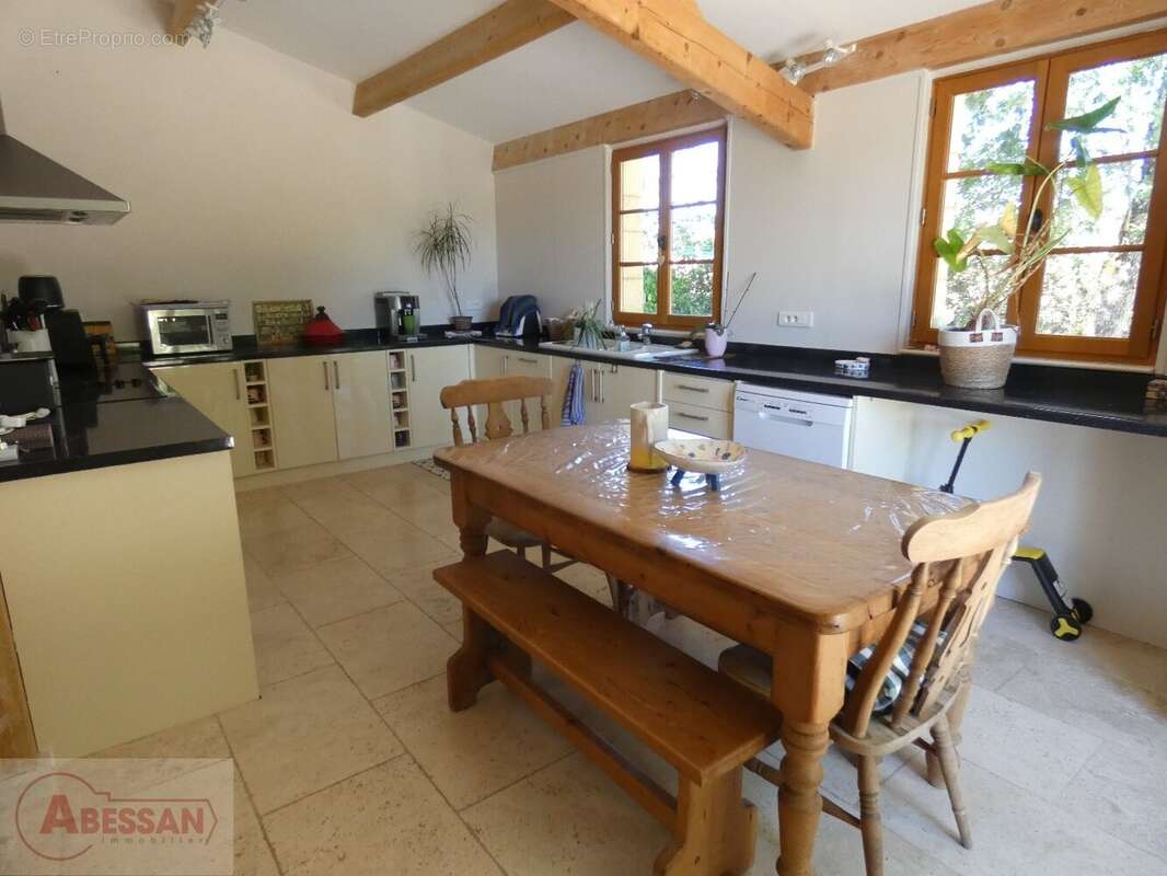 Maison 170 m² à Cordes-Sur-Ciel  - photo 5