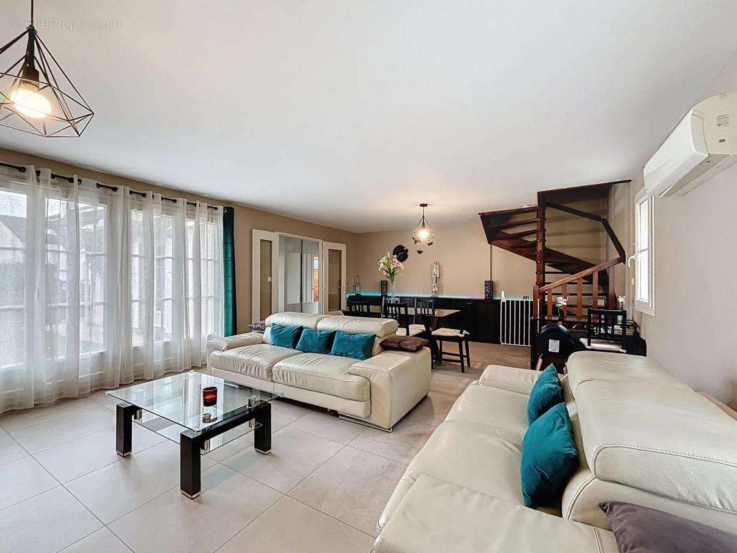 Maison 118 m² à Guyancourt  - photo 4