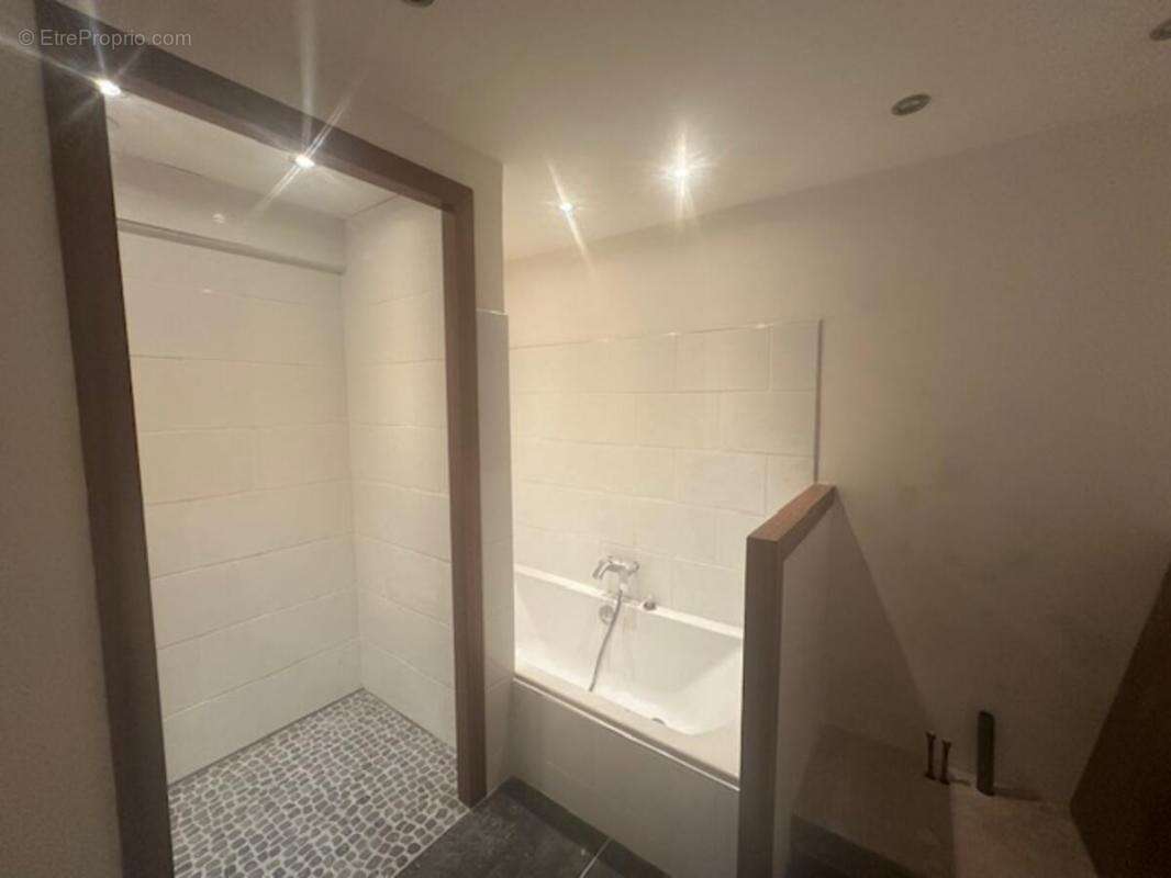 Maison à BAZOCHES-LES-HAUTES