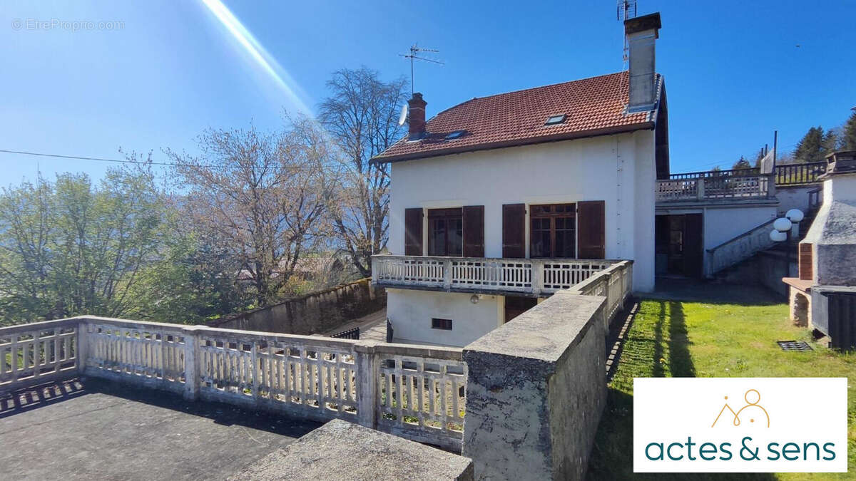 Maison à LA CHAPELLE-BLANCHE